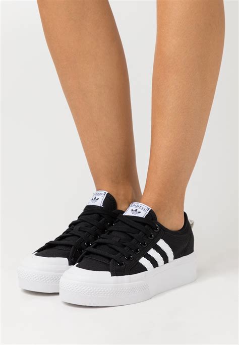 adidas nizza female.